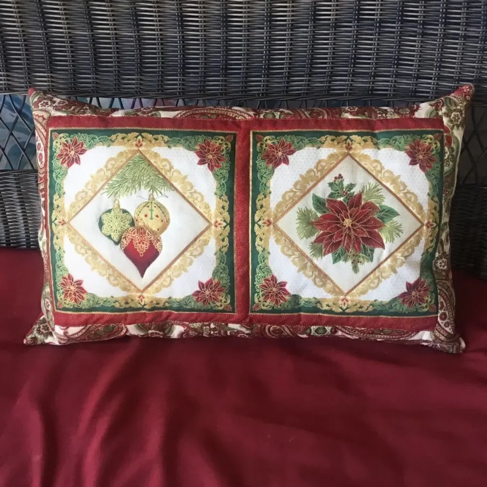 NWT Hand Crafted, Quilted Beautiful Metallic Print Holiday Pillow